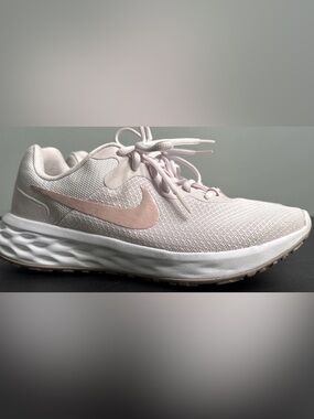 NIB Nike Revolution 6 Next Nature Mesh Wmns Sneakers Light Violet Champagne Sz 6